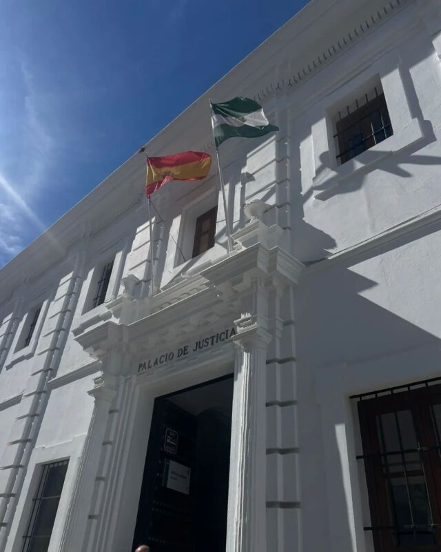 Hoy hemos tenido la oportunidad de visitar el Juzgado de Carmona, una joya arquitectónica que alguna vez fue una casa palacio y ahora alberga justicia.

Aprovechamos este viaje no solo para seguir profundizando en nuestro nuevo procedimiento como defensa en un caso de agresión sexual, sino también para apreciar el encanto de esta histórica localidad.

#AbogadoPenalista #DerechoPenal #Law #Lawyer